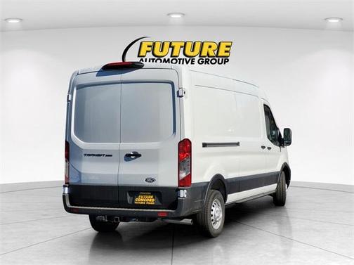 2026 Ford Transit-250 148 WB Medium Roof Cargo