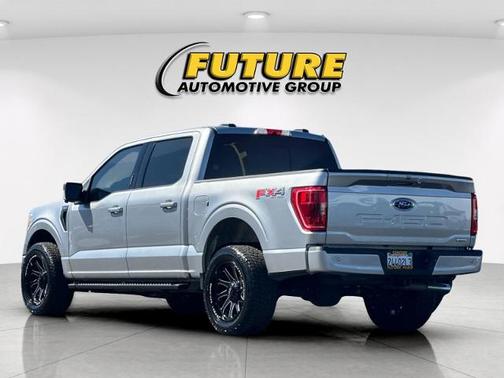 ICONIC SILVER METALLIC 2022 Ford F-150 XLT