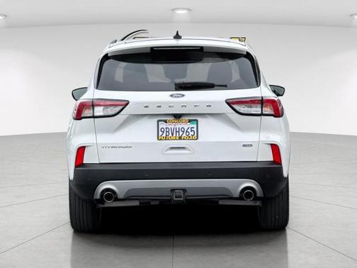 STAR WHITE METALLIC TRI-COA 2022 Ford Escape TITANIUM