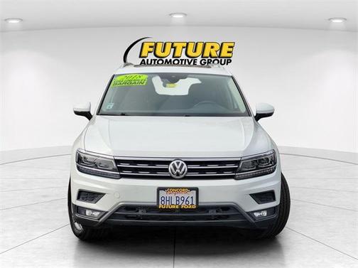2018 Volkswagen Tiguan 2.0T SEL Premium