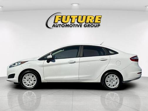 OXFORD WHITE 2018 Ford Fiesta S