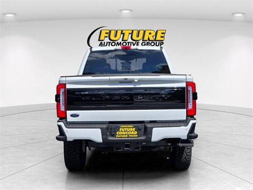 2025 Ford F-250 Platinum