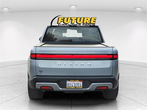 2025 Rivian R1T Adventure Package