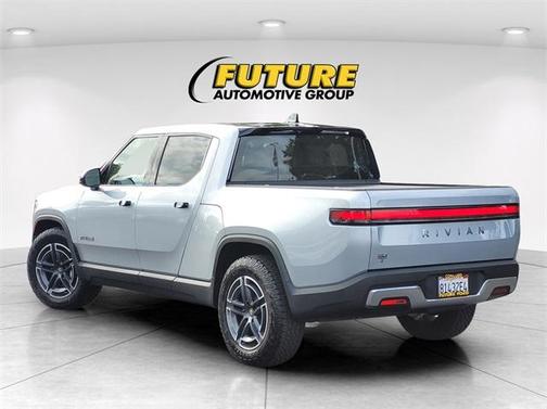 2025 Rivian R1T Adventure Package