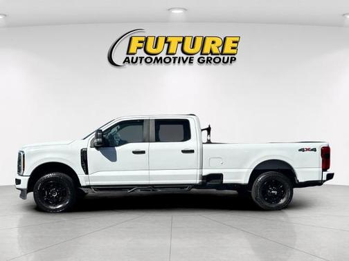 OXFORD WHITE 2024 Ford F-250 XL