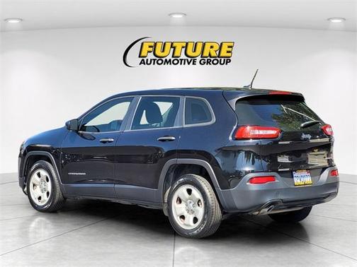 2016 Jeep Cherokee Sport