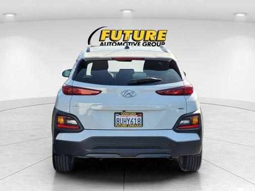 2021 Hyundai KONA SEL