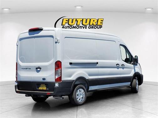 2025 Ford Transit-250 148 WB Medium Roof Cargo