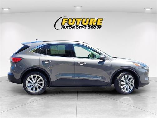 2021 Ford Escape TITANIUM