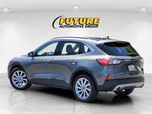 2021 Ford Escape TITANIUM