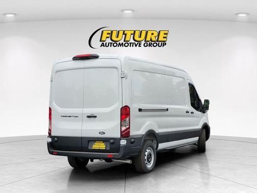 2026 Ford Transit-250 148 WB Medium Roof Cargo