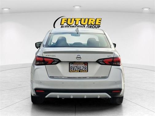 2020 Nissan Versa 1.6 SR