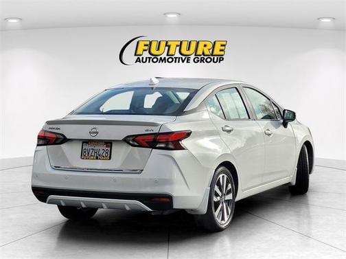 2020 Nissan Versa 1.6 SR