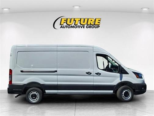 2025 Ford Transit-250 148 WB Medium Roof Cargo