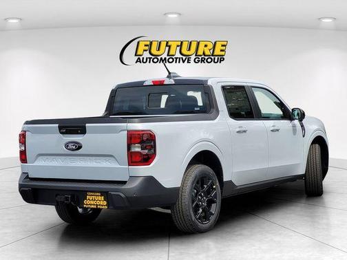 Space White Metallic 2026 Ford Maverick Lariat