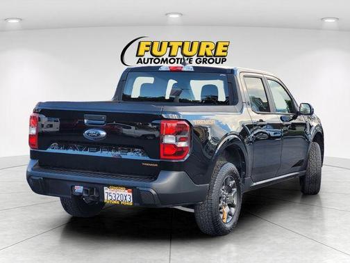 Shadow Black 2024 Ford Maverick XLT