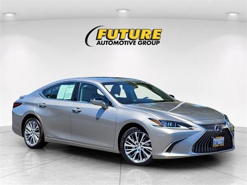 2021 Lexus ES 300h Luxury