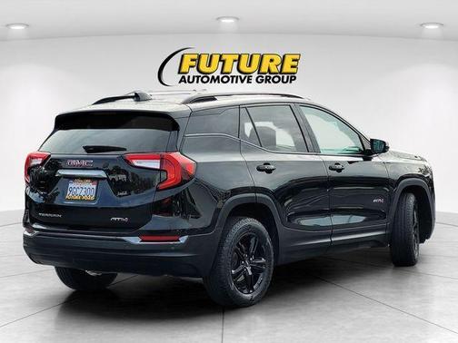2022 GMC Terrain AT4