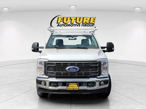 Oxford White 2026 Ford F-250 XL