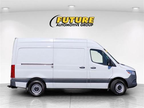 2023 Mercedes-Benz Sprinter 2500 144 WB