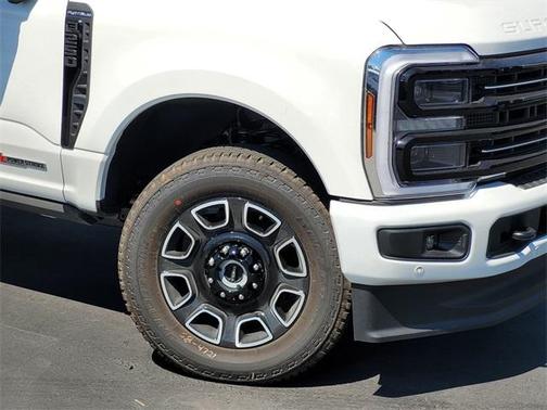 2025 Ford F-250 Platinum