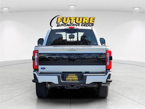 2025 Ford F-250 Platinum