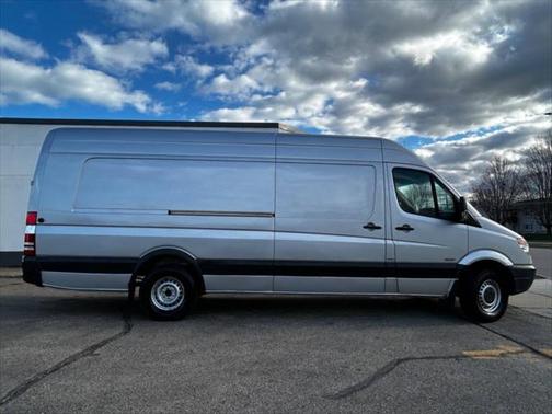 2010 Mercedes-Benz Sprinter 2500 High Roof
