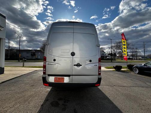 2010 Mercedes-Benz Sprinter 2500 High Roof
