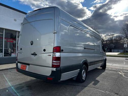2010 Mercedes-Benz Sprinter 2500 High Roof