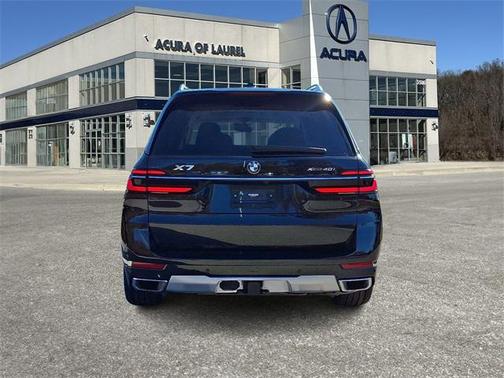 2023 BMW X7 xDrive40i