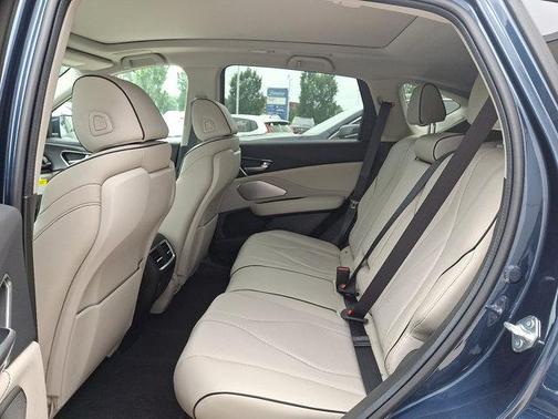 2025 Acura RDX Advance Package