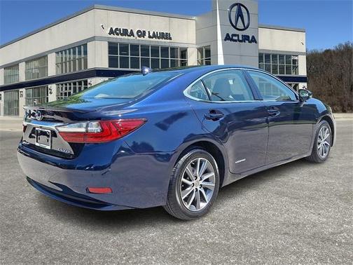 2017 Lexus ES 300h Base