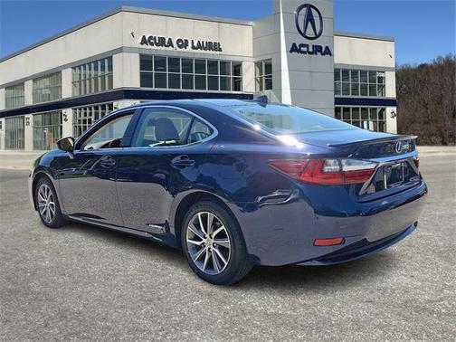 2017 Lexus ES 300h Base