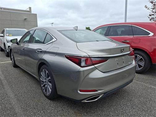 2021 Lexus ES 350 Base