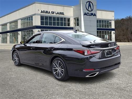 2022 Lexus ES 350 Base