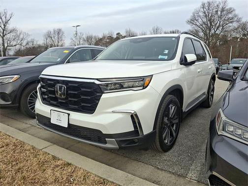 2023 Honda Pilot AWD Elite