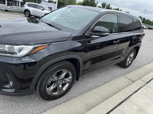 2019 Toyota Highlander Limited Platinum