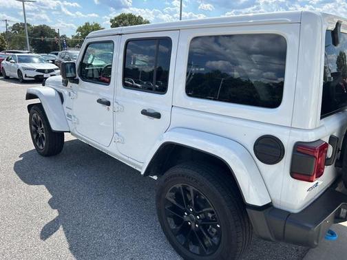 2024 Jeep Wrangler 4xe Sahara