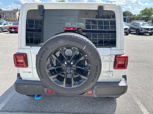2024 Jeep Wrangler 4xe Sahara