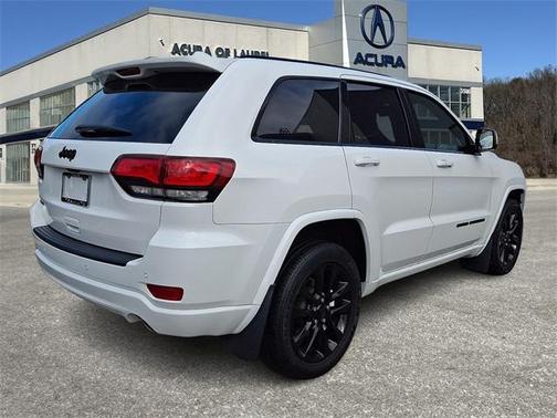 2021 Jeep Grand Cherokee Laredo