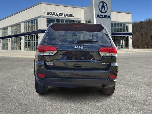 2020 Jeep Grand Cherokee Laredo
