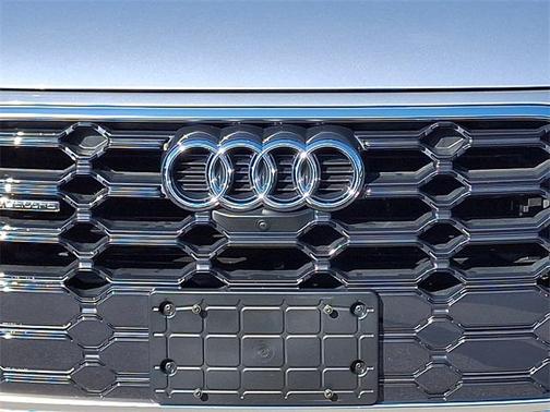 2024 Audi Q5 45 S line Premium Plus