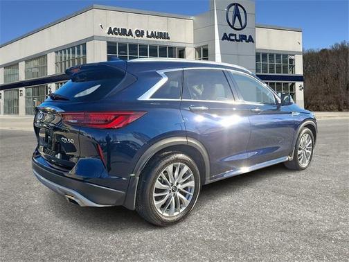2023 INFINITI QX50 LUXE AWD
