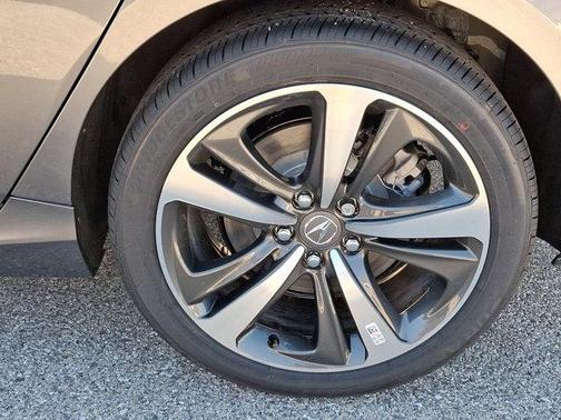 2025 Acura TLX Technology