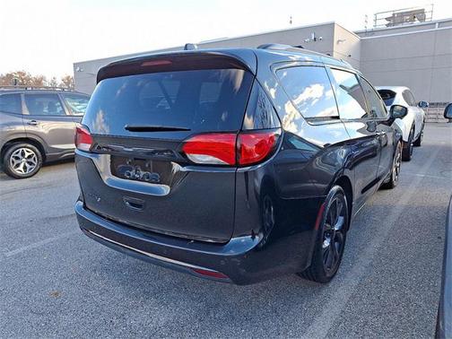 2019 Chrysler Pacifica Touring Plus