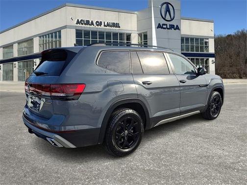 2024 Volkswagen Atlas 2.0T SEL
