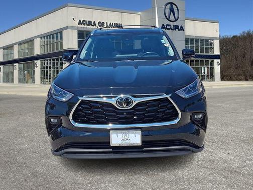Midnight Black Metallic 2023 Toyota Highlander Limited