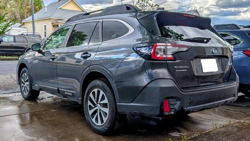 2021 Subaru Outback Premium