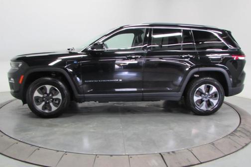 2022 Jeep Grand Cherokee 4xe Base