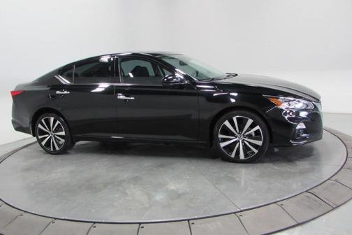 2021 Nissan Altima 2.5 Platinum